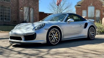 Porsche 911 Turbo S Cabriolet, 2015