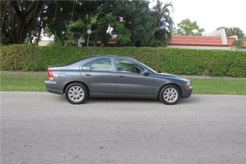 VOLVO S60 SEDAN, 2003