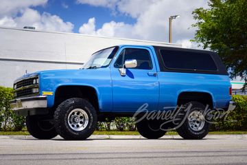 CHEVROLET K5 BLAZER, 1990