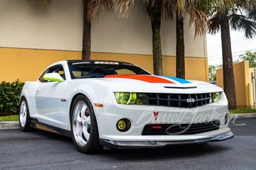 CHEVROLET CAMARO SS CUSTOM COUPE, 2010