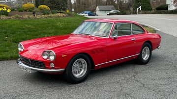 Ferrari 330 GT 2+2, 1964