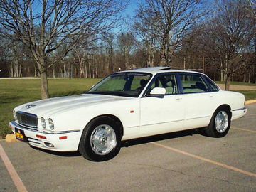 Jaguar XJ6 4-Door Sedan, 1995