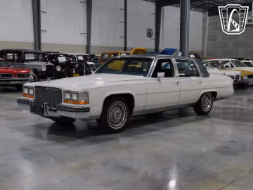 Cadillac Brougham, 1988