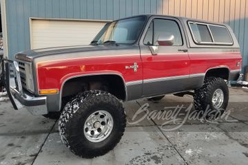 CHEVROLET K5 BLAZER CUSTOM SUV, 1986