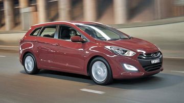 Hyundai i30 1.6 CRDi Wagon (Mk II 128 PS) specs