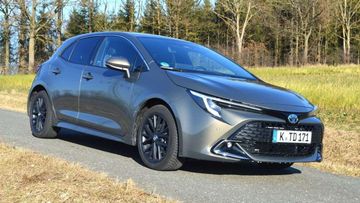 Toyota Corolla 1.8 Hybrid (140 PS) specs