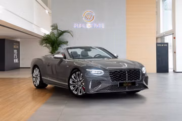 Bentley Continental GTC Mulliner – The Art of Open-Top Luxury and British Craftsmanship