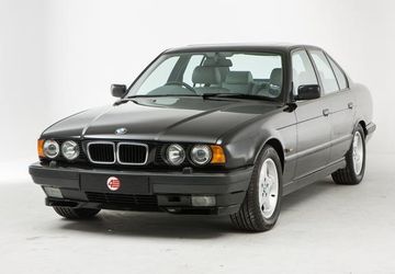 BMW 518i (E34) specs
