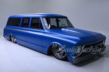CHEVROLET SUBURBAN CUSTOM SUV, 1969
