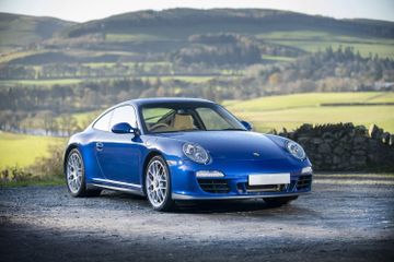 Porsche 911 Carrera 4 GTS Coupé, 2011