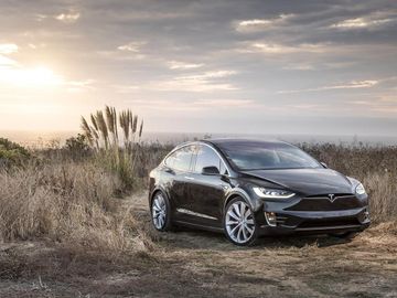 Tesla Model X P100D specs