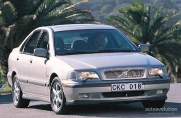 Volvo S40 1.8i specs