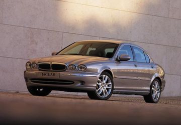 Jaguar X-Type 2.2 D specs