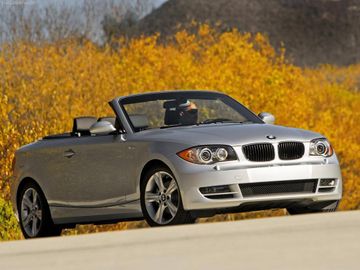 BMW 128i Convertible (E88) specs