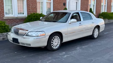 Lincoln Town Car Signature Series, 2005