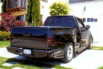 Ford F-150 Lightning Custom Pickup, 2003