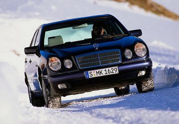 Mercedes-Benz E 420 (W210) specs
