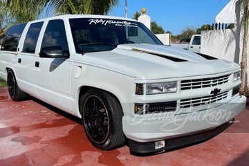 CHEVROLET SUBURBAN CUSTOM SUV, 1998
