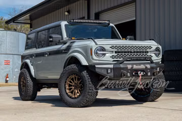 FORD BRONCO CUSTOM SUV, 2021