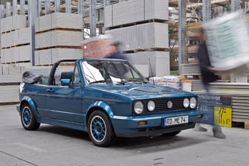 VW Golf 1.8 Cabriolet (I) specs