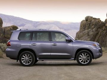 Lexus LX 570 specs