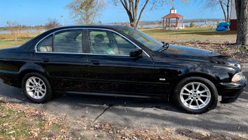 BMW 525i, 2003