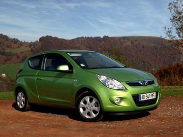 Hyundai i20 1.6i specs