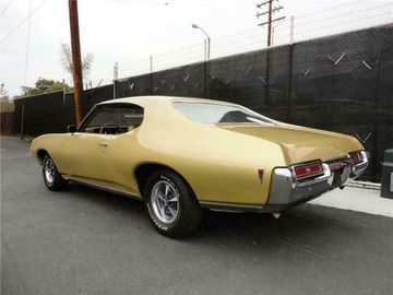 PONTIAC TEMPEST CUSTOM S 2 DOOR HARDTOP, 1969