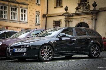 Alfa Romeo 159 Sportwagon 2.4 JTDm (200 PS) specs
