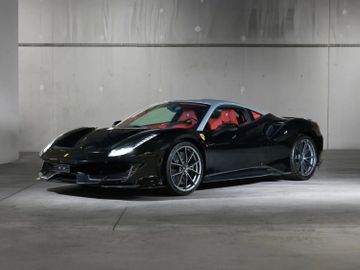 Ferrari 488 Pista, 2019
