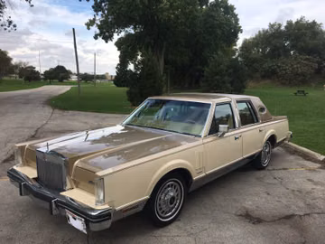Lincoln Continental, 1983