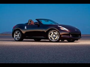 Nissan 370Z Roadster specs