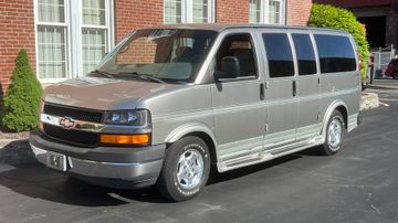 Chevrolet Express Conversion Van, 2004