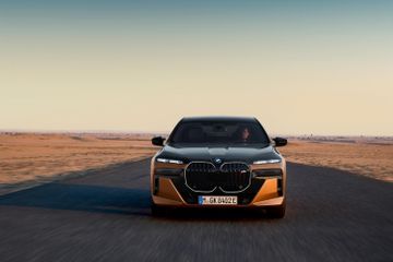 BMW i7 M70 xDrive (G70) specs