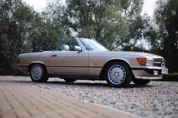 Mercedes-Benz 300SL (R107), 1987