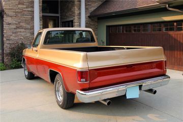CHEVROLET C-10 CUSTOM PICKUP, 1986