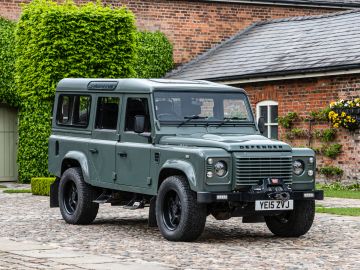 Land Rover Defender 110 XS Station Wagon 'V-8 LS3' by Twisted, 2015