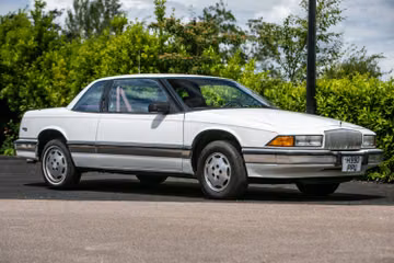 Buick Regal 2 Door V6 Coupe, 1990