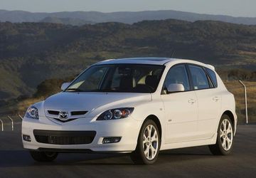 Mazda 3 s Hatchback (Mk I) specs