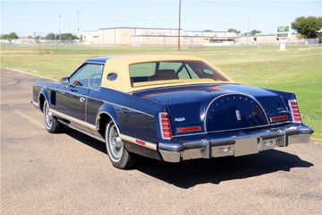 Lincoln Continental Mark V, 1977