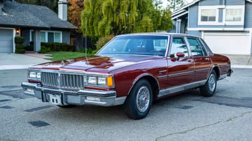 Pontiac Parisienne Brougham Sedan, 1983