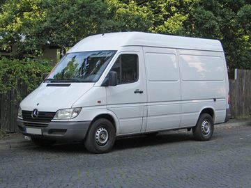 Mercedes-Benz Sprinter 216 (NCV3) specs