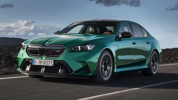 BMW M5 (G90) specs