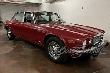 Jaguar XJ6L, 1974