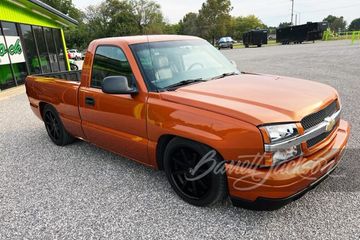 Chevrolet Silverado 1500 Custom Pickup, 2004