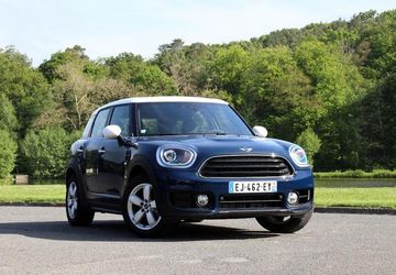 Mini Countryman Cooper ALL4 (Mk II) specs
