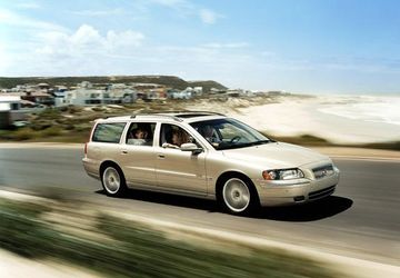 Volvo V70 T5 (260 PS) specs