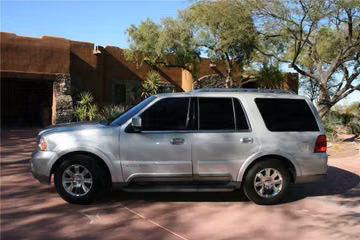 LINCOLN NAVIGATOR 4 DOOR, 2004