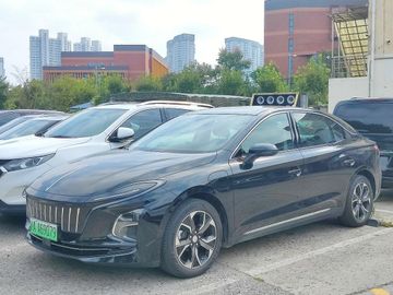 Hongqi E-QM5 specs