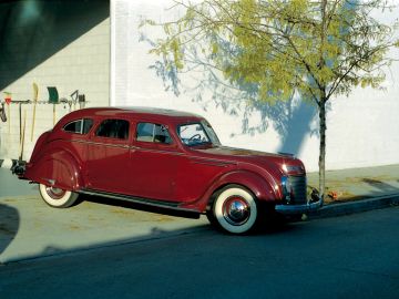 Chrysler C-17 Imperial Airflow, 1937
